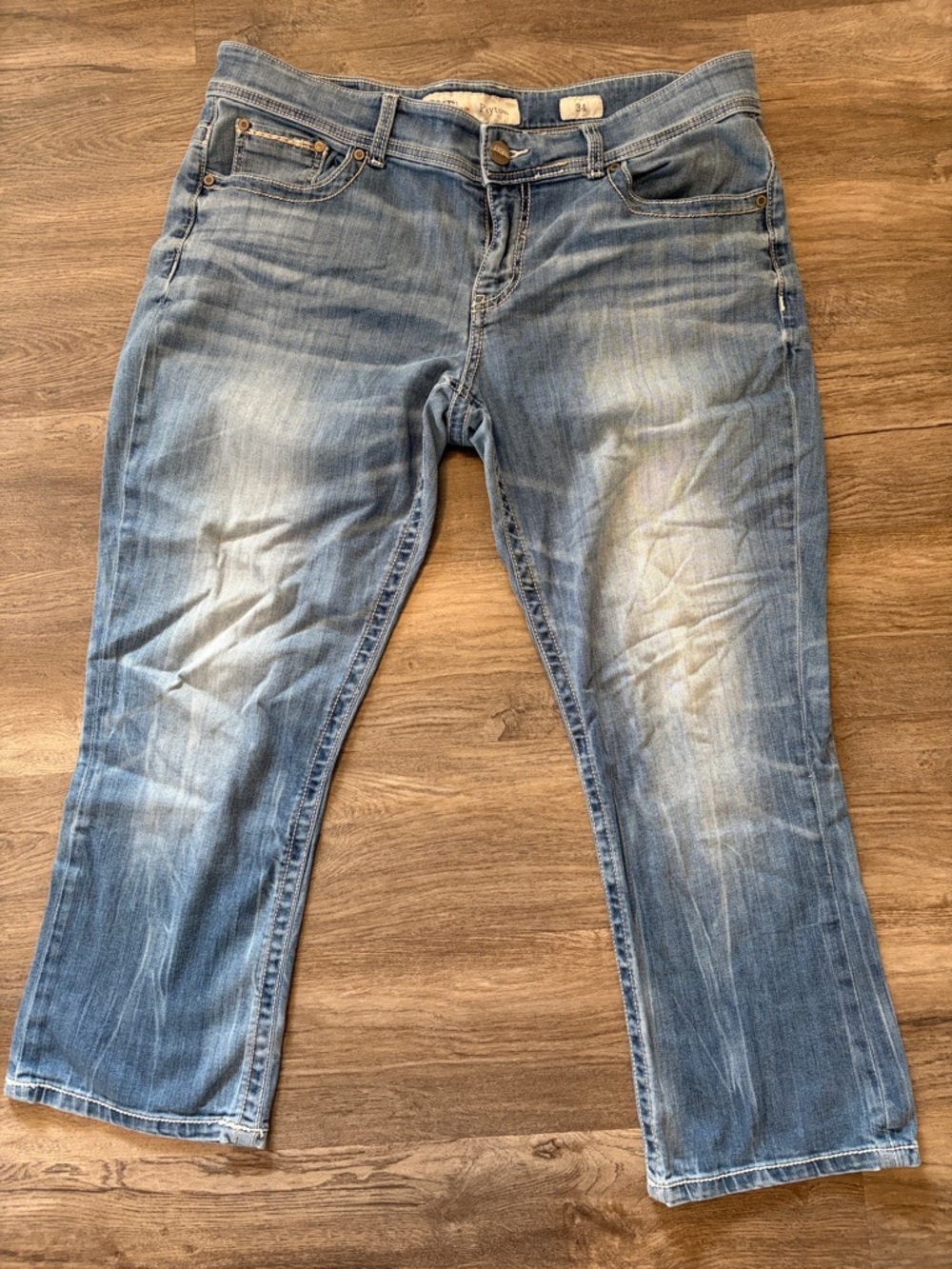 BKE Women's Light Wash Boyfriend Jeans Size 34